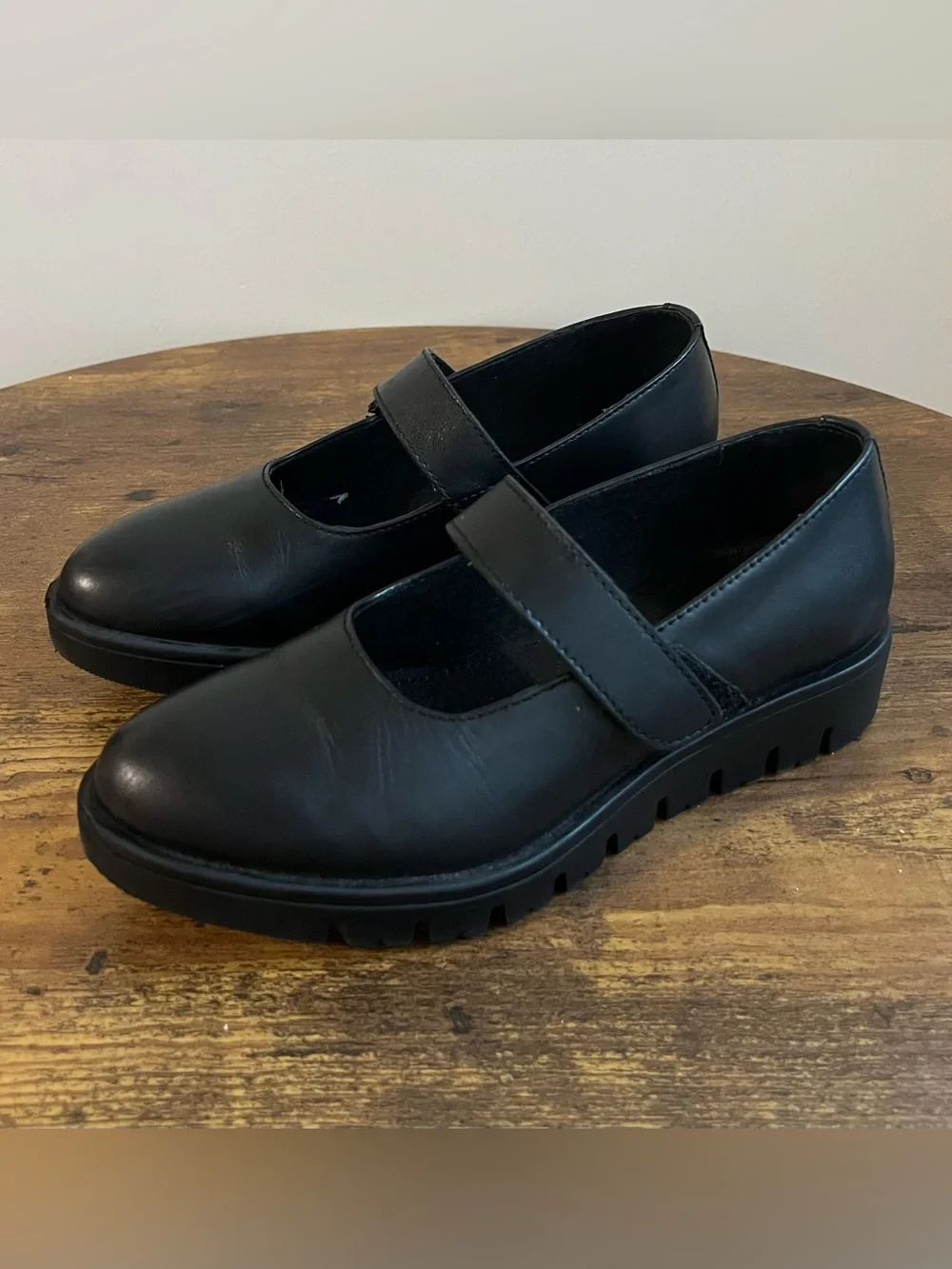 Pazitos Girls Black Mary Jane Shoes Size 32 Velcro Strap